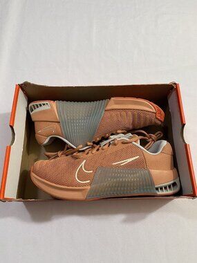 New Women’s Size 11 Amber Brown Nike Metcon 9 Training Shoes DZ2537 200